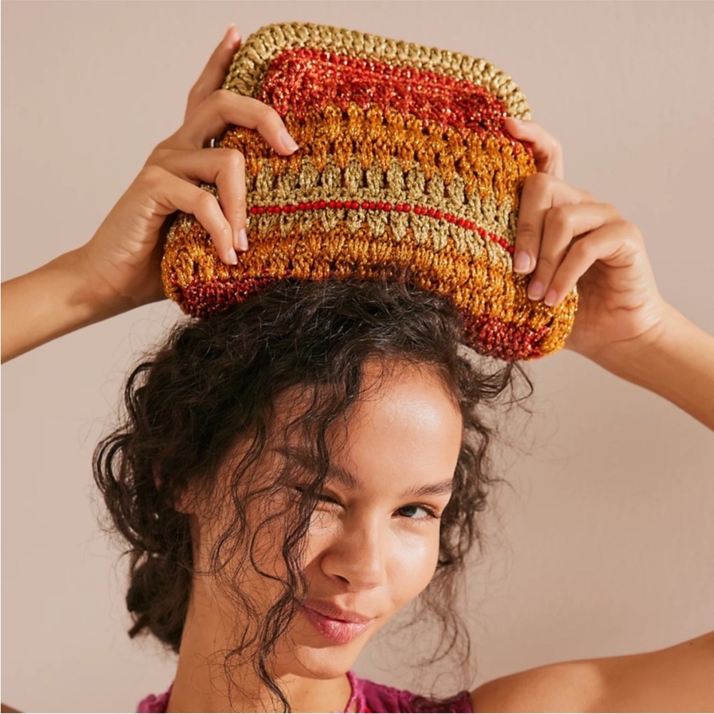 NWT FREE PEOPLE Sweet Emotions Cloutch